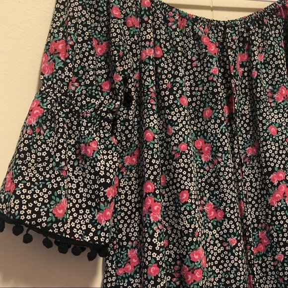 3/$25 🙌🏼 NWT America & Beyond Floral Off the Shoulder Pom Pom Edge Dress S - Picture 2 of 8